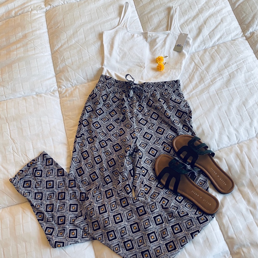 ‼️LOW PRICE‼️ NWT Lightweight Tie Waist Pants!